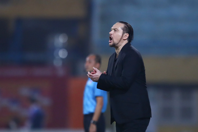 vua-moi-toi-viettel-hlv-popov-da-khien-trieu-fan-phan-khich