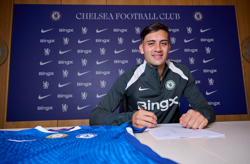 buonanotte-tren-duong-toi-leeds-chelsea-som-chia-tay-ban-hop-dong-that-vong